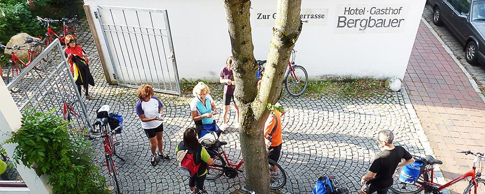 Hotel Bergbauer Mit Late-Self-Check-In นอยบวร์ก อันแดร์ โดเนา ภายนอก รูปภาพ